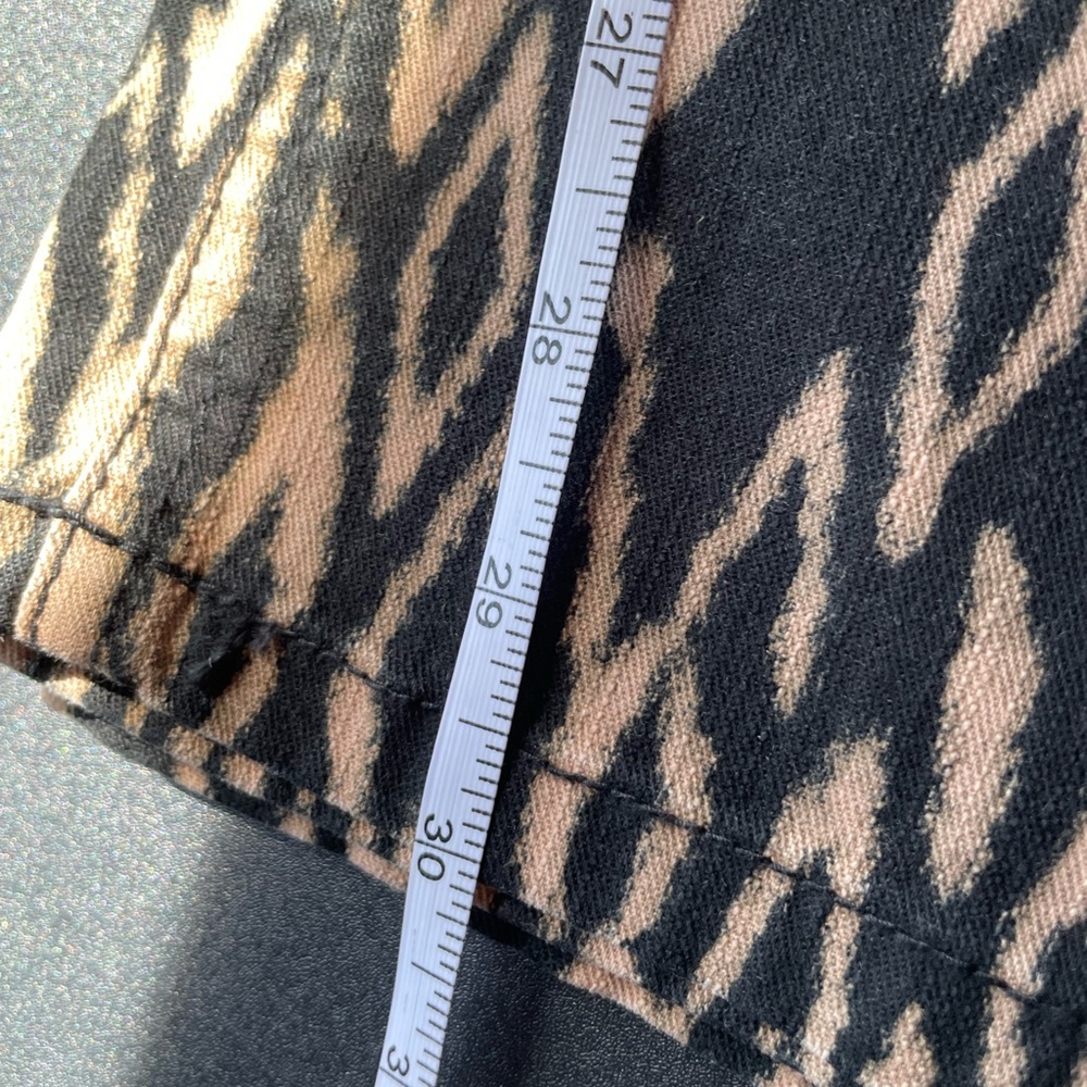LYS Women’s Size 26W Patterned Black and Beige Jeans - Picture 15 of 15